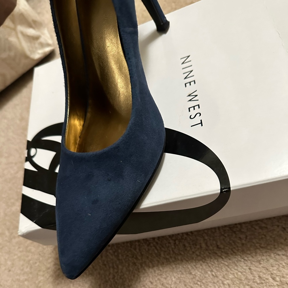 Navy suede heel by Nine West